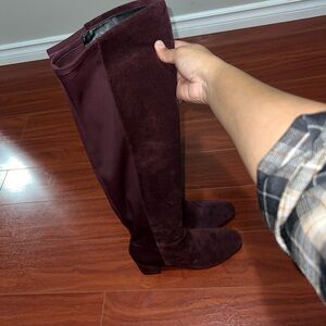 La Château Knee-high Boots